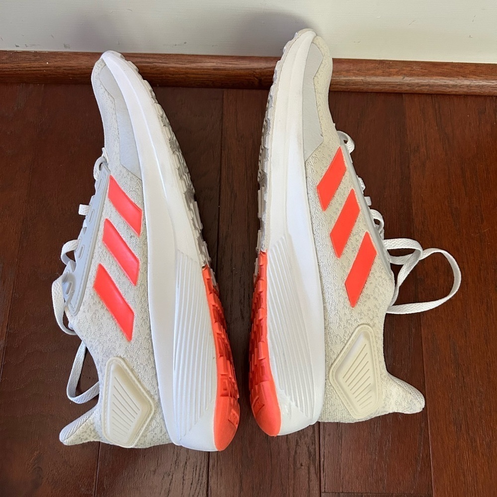 ADIDAS
DURAMO 9
sneakers for women
AUTHENTIC
US size 8.5 light grey pink strips - Picture 9 of 12